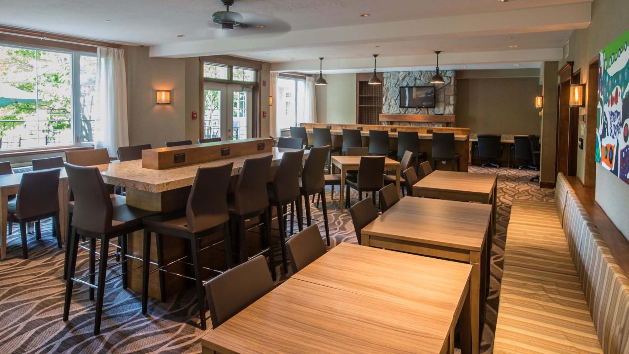 Holiday Inn Express & Suites Tremblant By Ihg Mont-Tremblant Kültér fotó