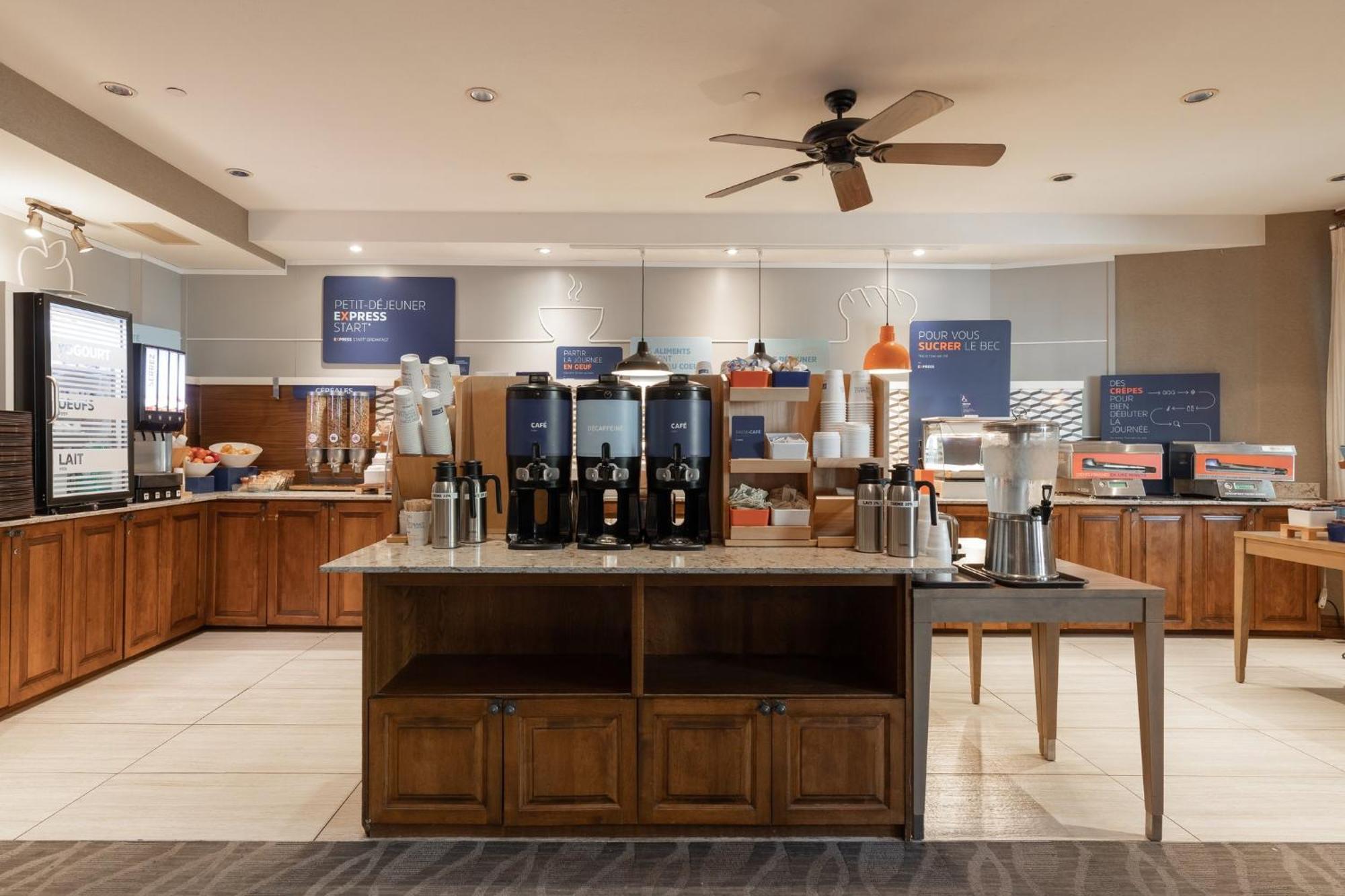 Holiday Inn Express & Suites Tremblant By Ihg Mont-Tremblant Kültér fotó